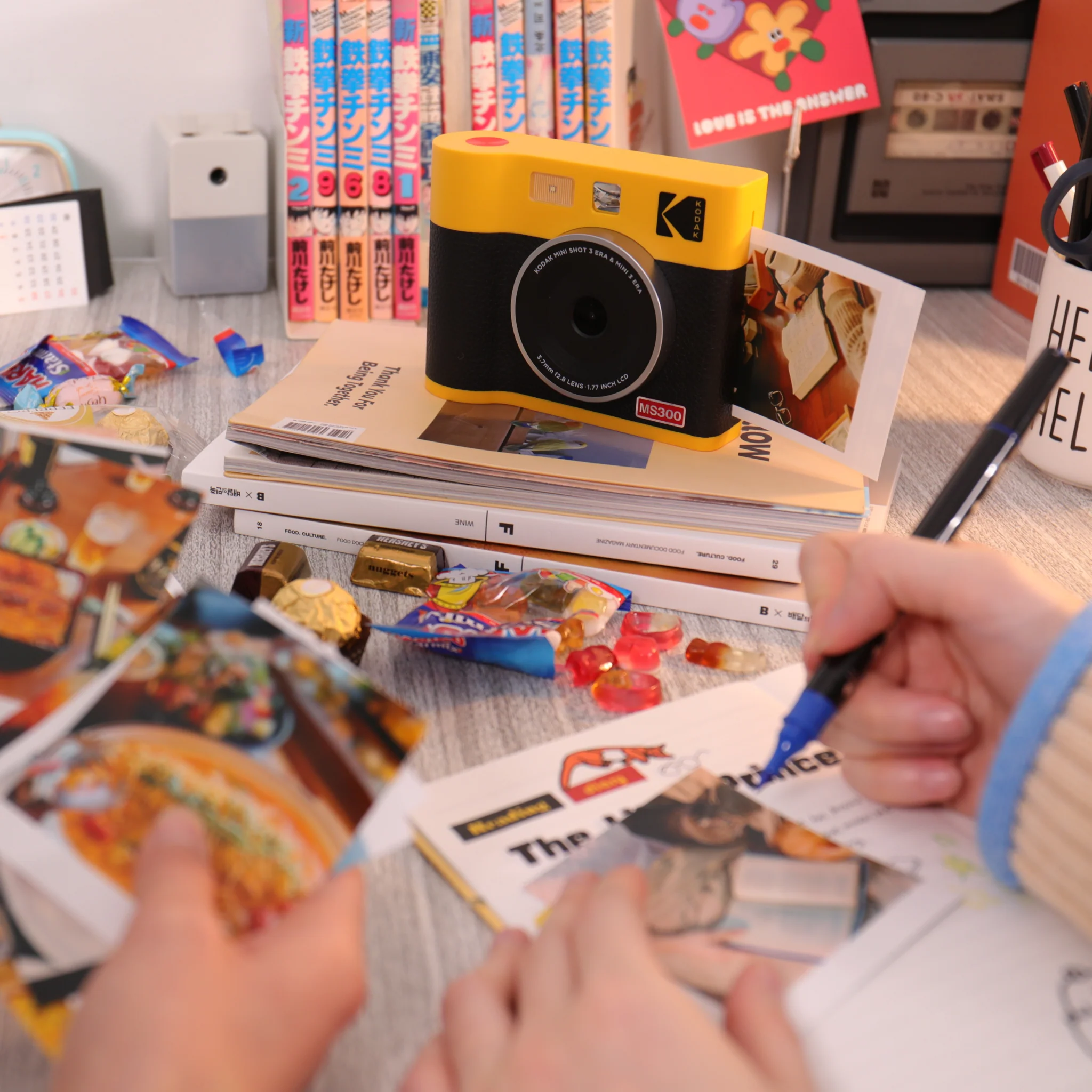 KODAK Mini Shot 3 Era 3x3 Inch MS300 38 Sheet Gift Bundle - Image 5